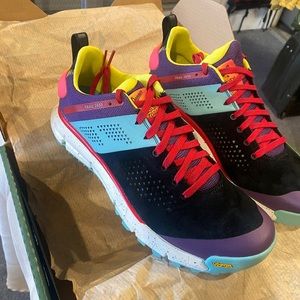 New in Box Danner Trailguard shoes. Men’s size 12